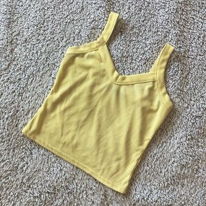Small yellow Boohoo top